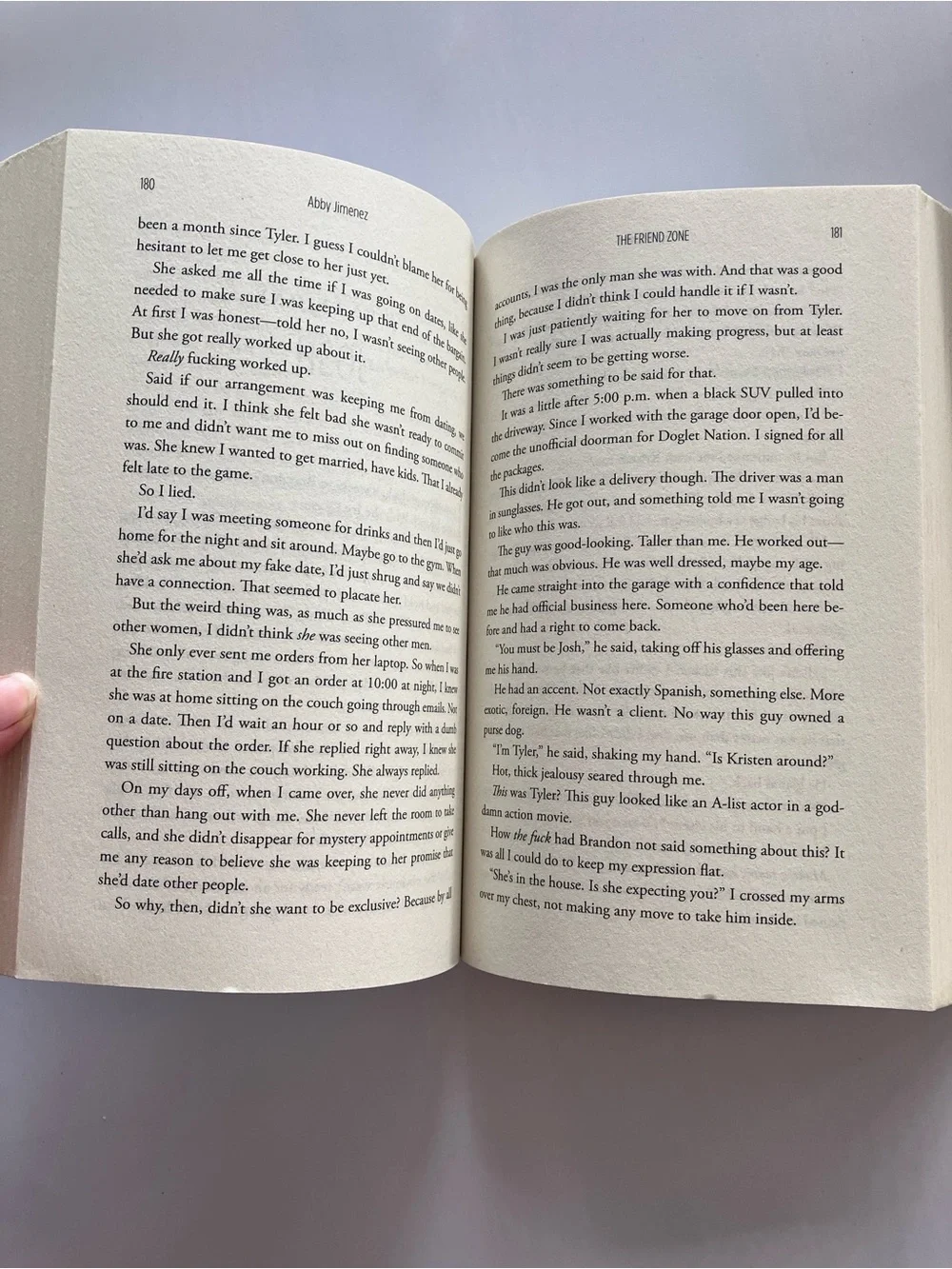 2 Book Bundle | Fiction | The Friend Zone + Anxious People - Picture 6 of 8